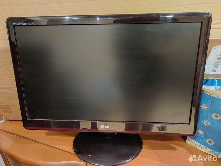Монитор LG Flatron E2350T