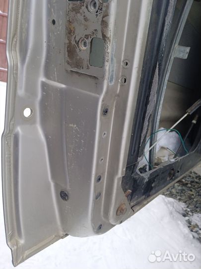 Дверь передняя левая от Audi 100, 200 C3