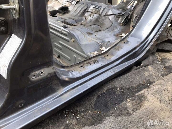 Порог левый Mitsubishi Lancer 9 2006