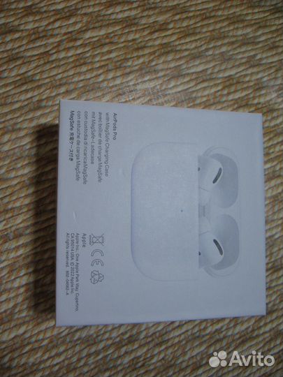Apple airpods pro Хороший подарок