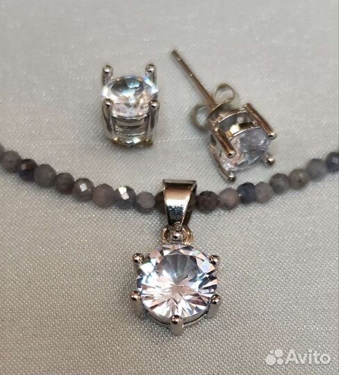 Украшение шарм