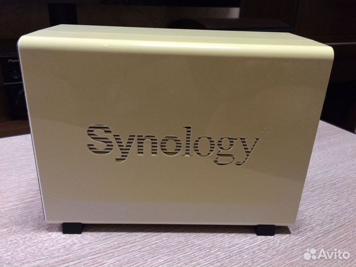 Сетевое хранилище Synology DS212J