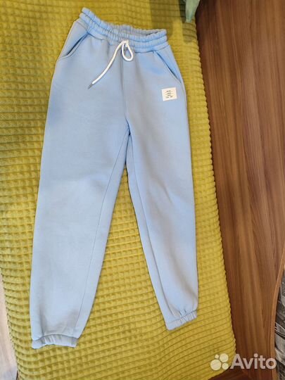 Спортивные штаны теплые женские