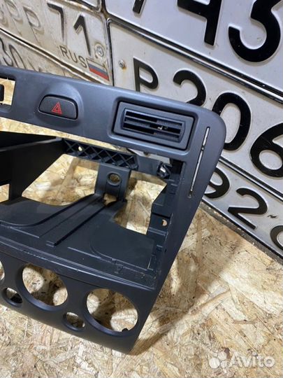 Рамка магнитолы Ford Fusion 1.4 2008