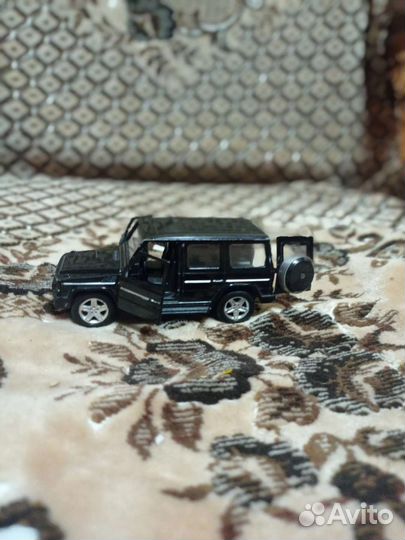 Продаю модель автомобиля Гелендваген g500