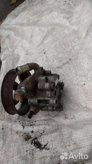 Гур,насос гидроусилителя руля.Toyota Camry V40.2.4