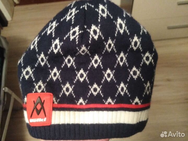 Шапка новая