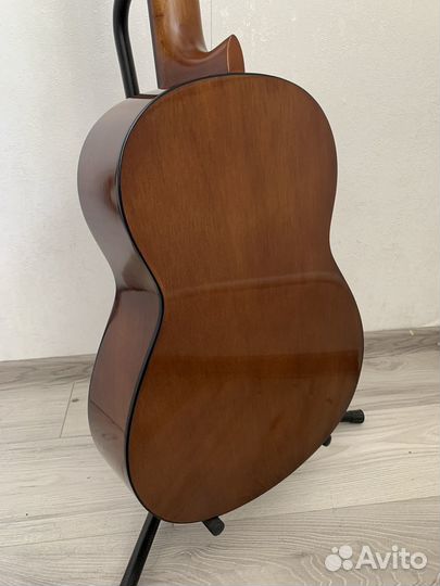 Классическая гитара Yamaha CM40