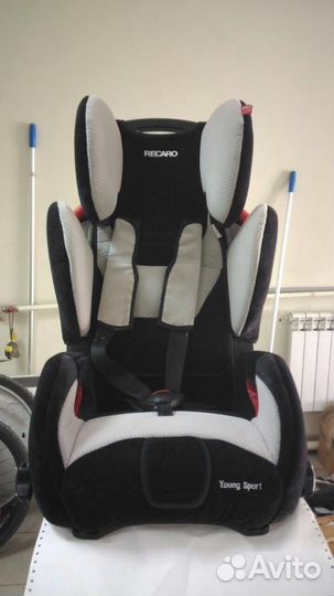 Кресло детское recaro