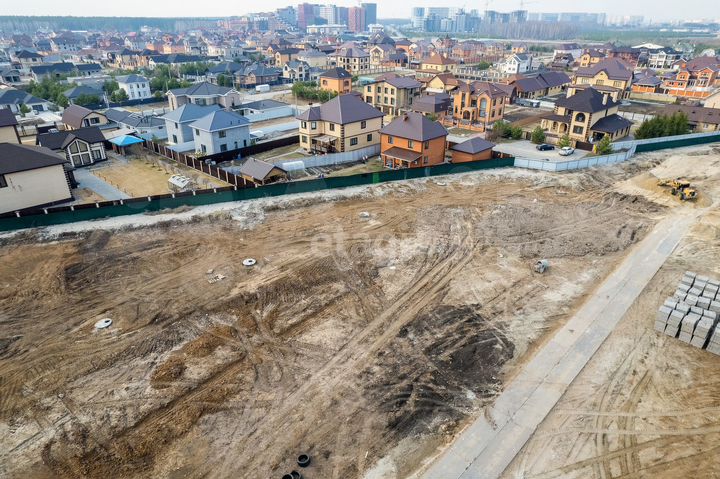 4-к. квартира, 144,8 м², 1/2 эт.