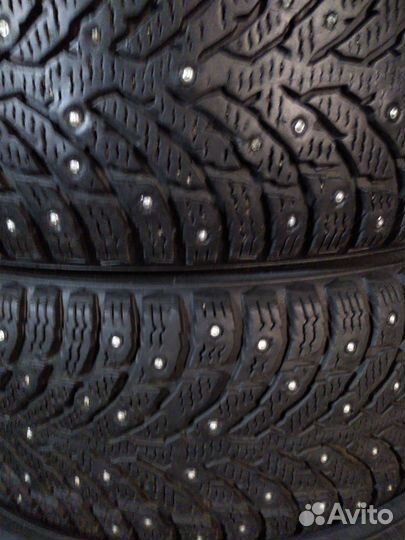 Nokian Tyres Hakkapeliitta 9 215/55 R17