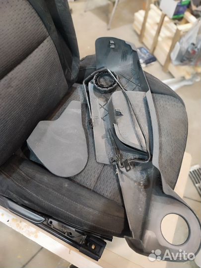 Сиденье пассажирское skoda superb 2