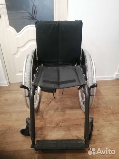 Коляска инвалидная