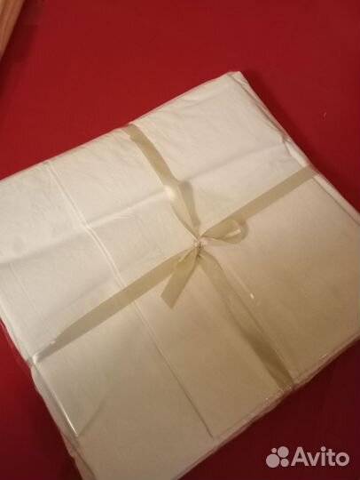 Простынь +2наволочки