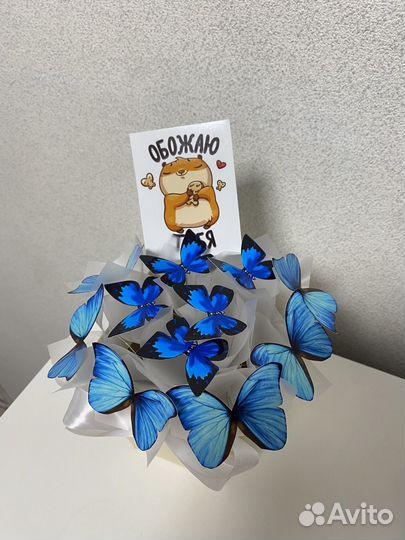 Букет из бабочек в коробке в наличии