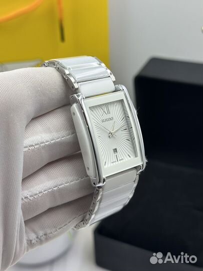 Универсальные часы rado