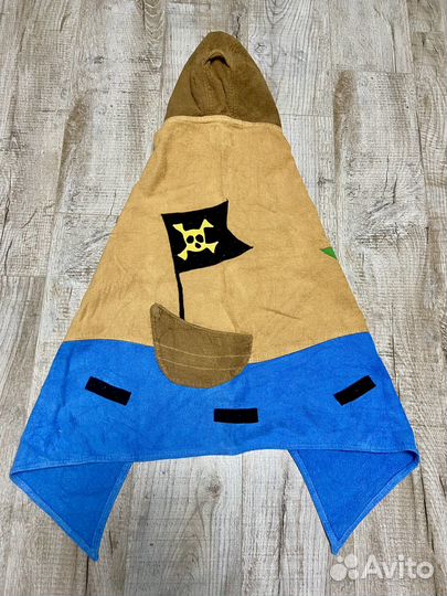Махровое детское полотенце с капюшоном - пират