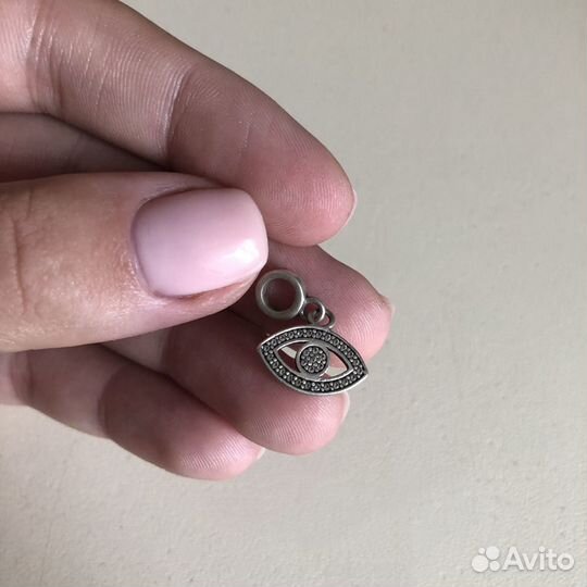 Украшение шарм