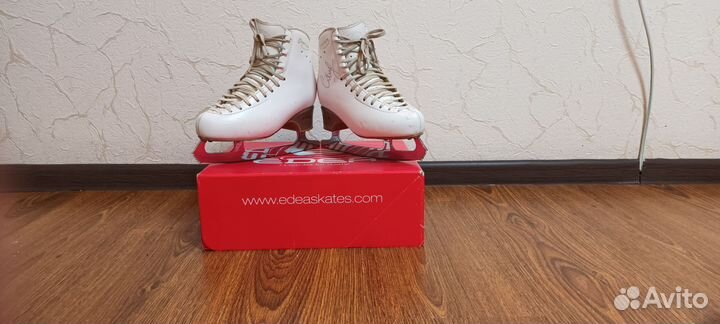 Фигурные коньки edea overture 240