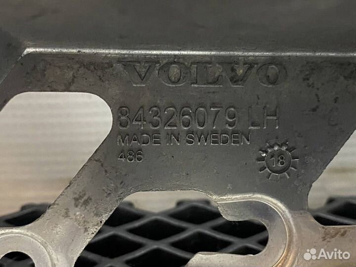 Ступень левая Volvo FH5 84326079