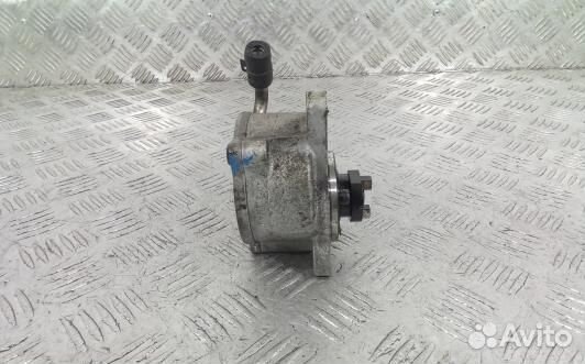 Насос вакуумный mazda 6 GJ (YUK15KX01)