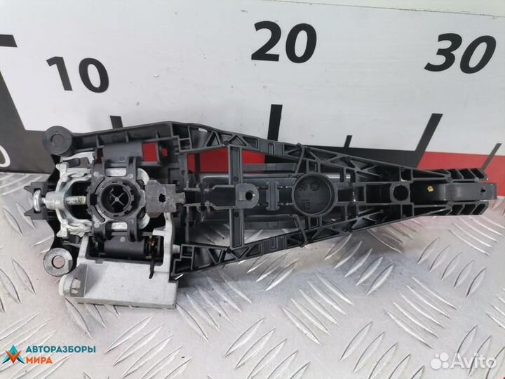 Ручка наружная задняя левая Opel Meriva 2 (B)