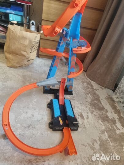 Гоночный трек Hot Weels