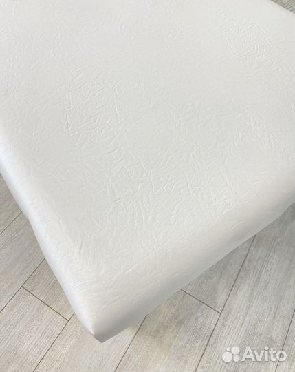 Массажная кушетка