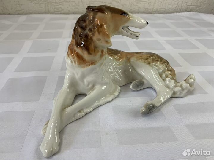 Статуэтка фарфоровая. Борзая. лфз