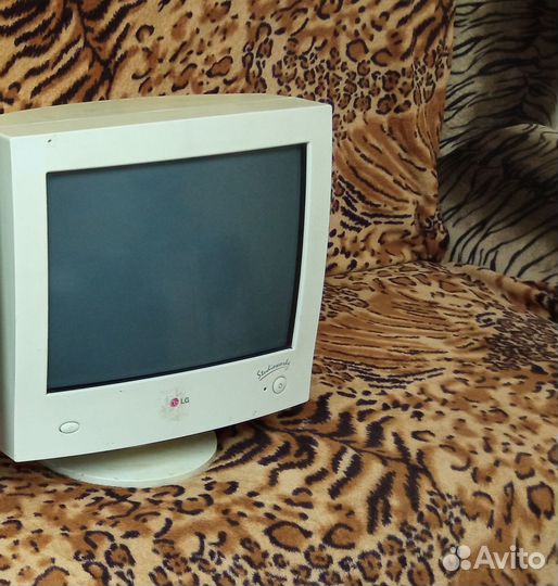 Монитор 15 дюймов