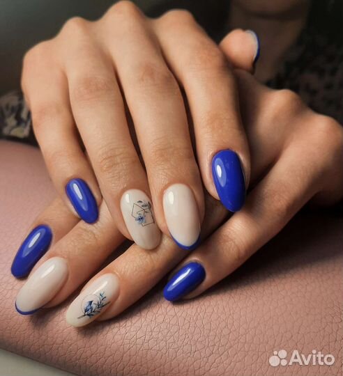 Маникюр с покрытием лаком