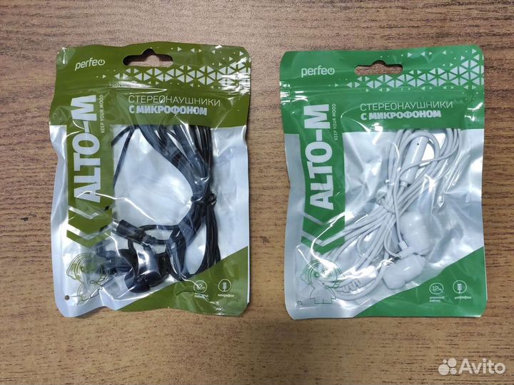 Внутриканальные наушники с гарнитурой