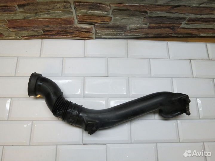 Патрубок воздухозаборника Opel Astra H GTC