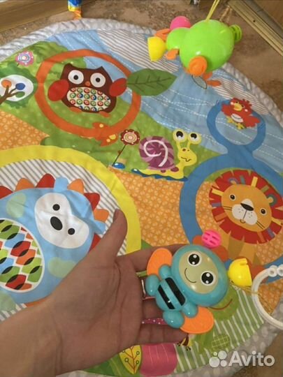 Развивающий коврик новый