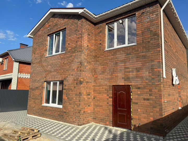 Коттедж 157 м² на участке 3 сот.