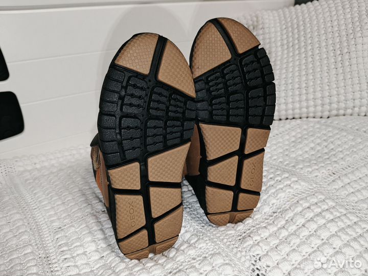 Ботинки детские geox 32 новые