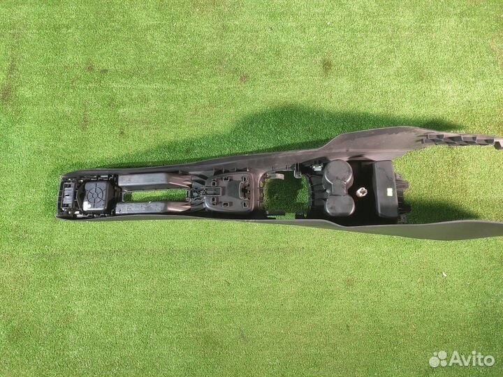 Центральная консоль Volkswagen Polo Sedan седан