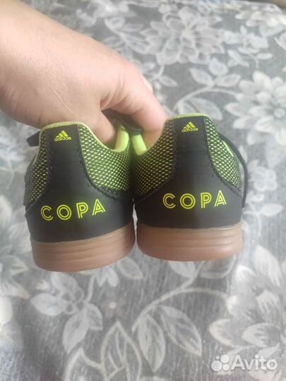 Кроссовки adidas 31