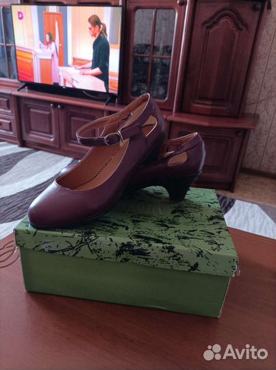 Туфли женские 37 размер натуральная кожа новые