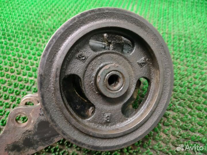 Насос гидроусилителя Opel Vectra B X17DT 1996