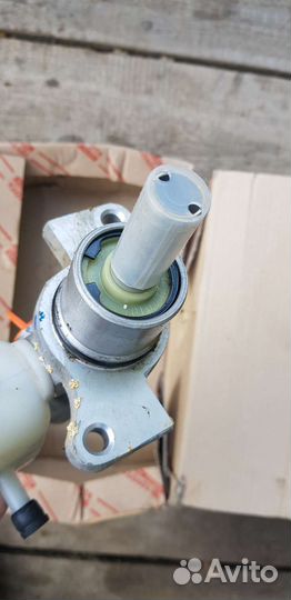 Главный тормозной цилиндр toyota hilux 47201-09210