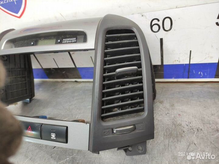 Рамка магнитолы Hyundai Santa Fe 2 D4HB 2010