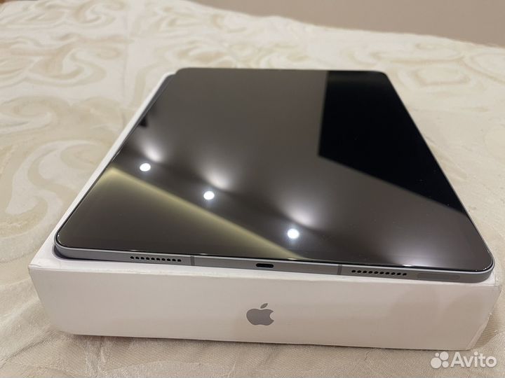 iPad pro 12.9 m2 2022 6th 256gb + cellular