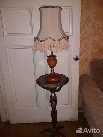 Лампа настольная. Бронь до 22 августа