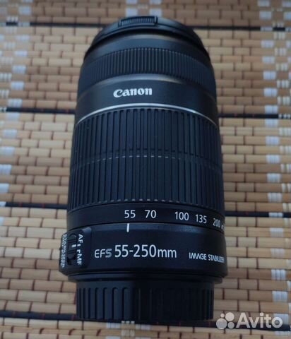 Объектив Canon EF-S 55-250 mm f/ 4-5.6 IS II