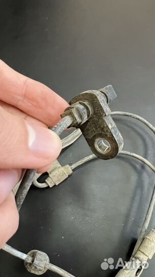 Датчик ABS toyota RAV4 передний левый