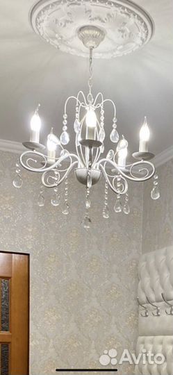 Продается люстра