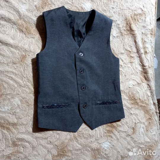 Жилет школьный для мальчика 128-134