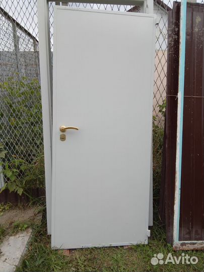 Металлическая дверь бу