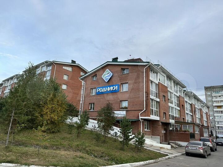 3-к. квартира, 80 м², 1/4 эт.